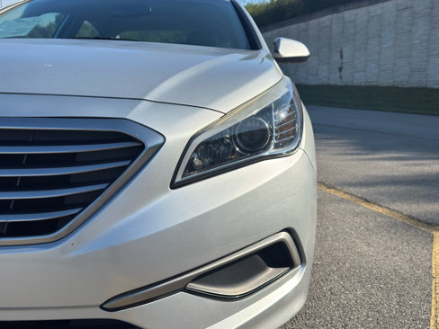 Used 2017 Hyundai Sonata SE image 10