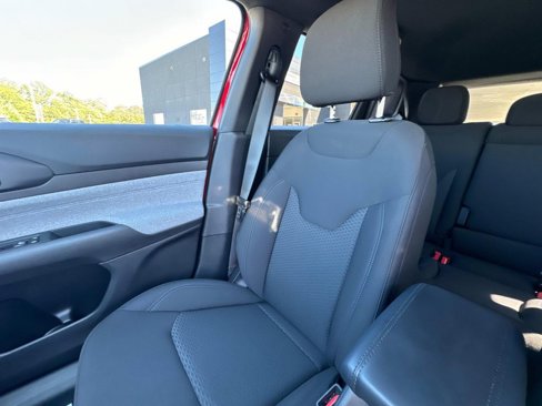 New 2025 Jeep Compass Sport image 27