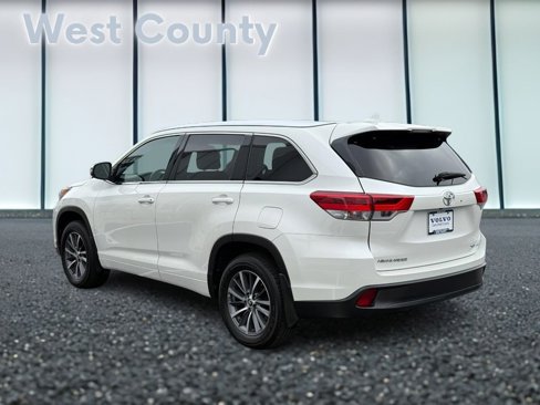 Used 2018 Toyota Highlander XLE image 7