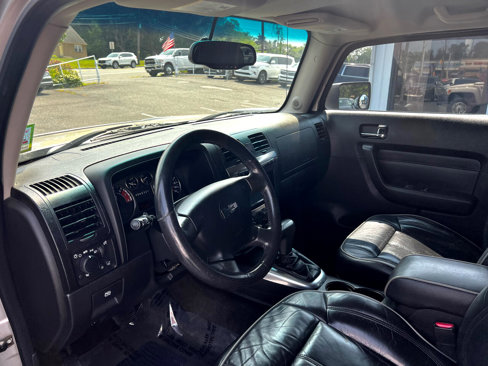 Used 2006 HUMMER H3 image 10