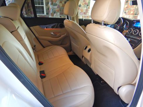 Used 2021 Mercedes-Benz GLC 300 4MATIC w/ Premium Package image 14