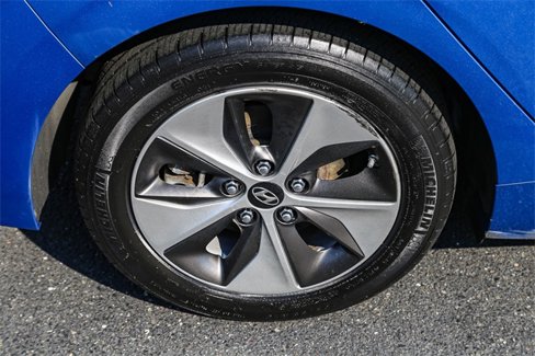 Used 2018 Hyundai Ioniq Electric image 11
