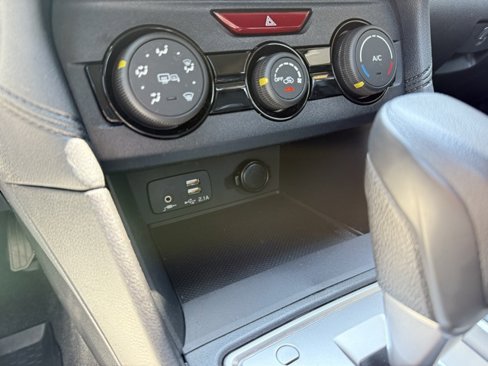 Used 2022 Subaru Impreza 2.0i Premium image 19