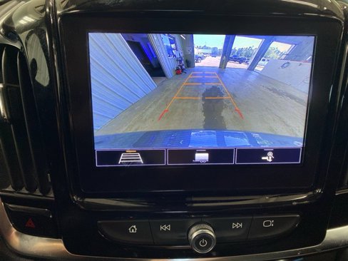 Used 2021 Chevrolet Traverse LT image 51