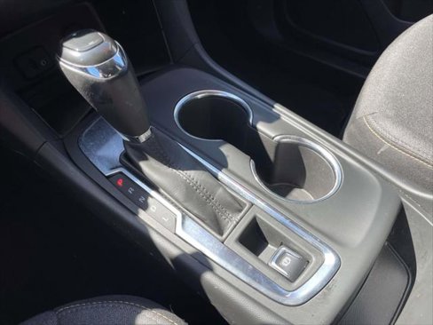 Used 2018 Chevrolet Equinox LT image 30