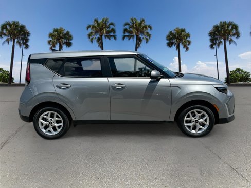 Used 2024 Kia Soul LX w/ Option Group 015 image 4
