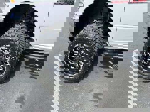 Used 2015 RAM 2500 SLT image 15