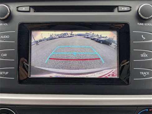 Used 2019 Toyota Highlander LE image 20