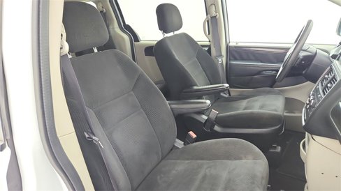 Used 2016 Dodge Grand Caravan SE w/ Quick Order Package 29E SE image 31