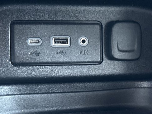 Used 2020 Chevrolet Equinox LS w/ LS Convenience Package image 23