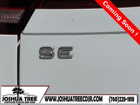 Used 2022 Volkswagen Tiguan SE image 15