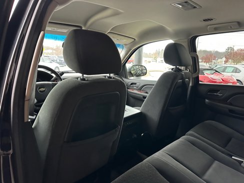Used 2008 Chevrolet Suburban 2500 LT w/ Convenience Package 1 image 11
