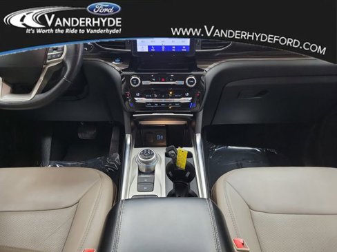 Used 2021 Ford Explorer Limited w/ Equipment Group 301A image 14