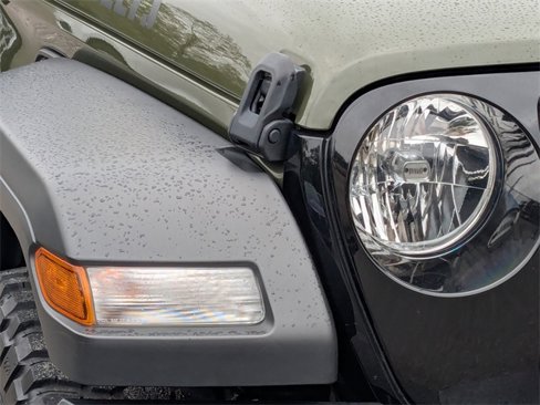 Used 2022 Jeep Wrangler Willys image 9