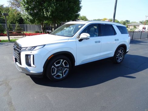 Used 2024 Hyundai Palisade Limited image 1