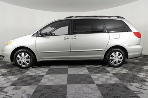 Used 2008 Toyota Sienna LE image 3