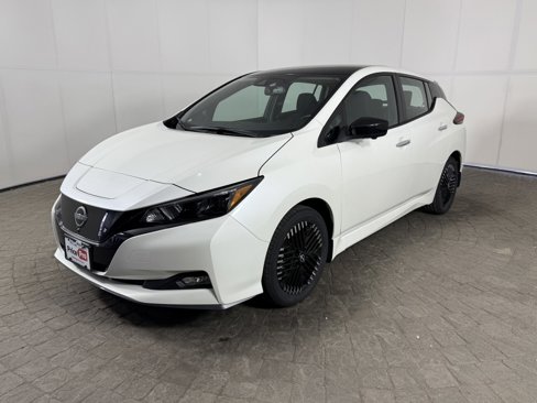 Used 2023 Nissan Leaf SV Plus image 4