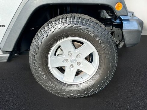 Used 2018 Jeep Wrangler Sport image 26
