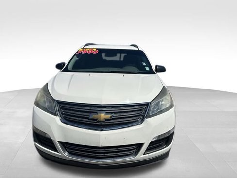 Used 2013 Chevrolet Traverse LS image 3