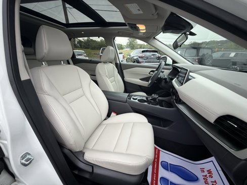 Certified 2021 Nissan Rogue SV w/ Premium Package image 21