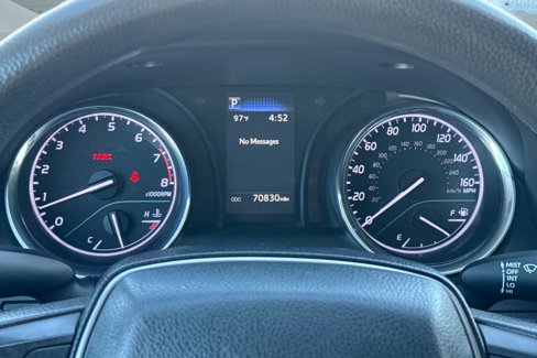 Certified 2020 Toyota Camry LE image 20