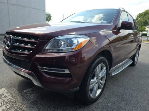 Used 2015 Mercedes-Benz ML 250 BlueTEC 4MATIC image 4