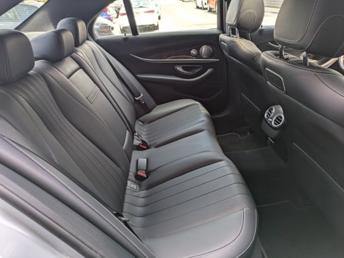 Used 2018 Mercedes-Benz E 400 4MATIC Sedan image 28