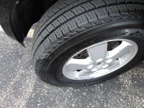 Used 2009 Ford Escape XLT image 38