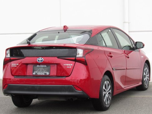 Used 2021 Toyota Prius XLE w/ Advanced Technology Package image 6