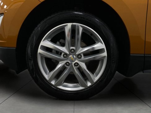 Used 2018 Chevrolet Equinox Premier image 13