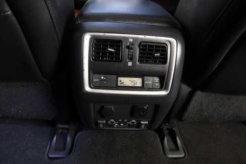 Used 2014 INFINITI QX60 FWD w/ Deluxe Touring Package image 35