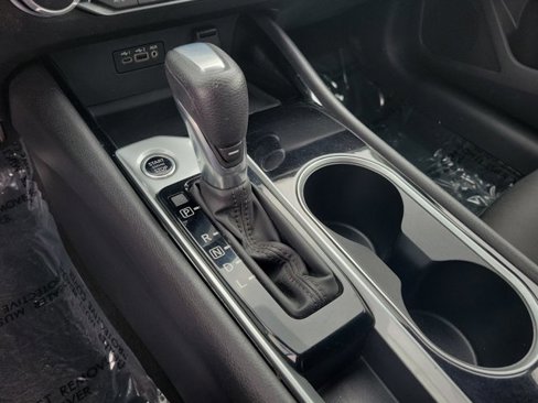 Used 2024 Nissan Altima 2.5 SV image 13