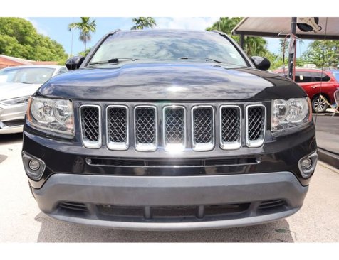 Used 2016 Jeep Compass Latitude image 12