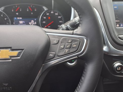 Used 2021 Chevrolet Equinox LT image 18