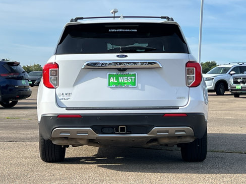 Used 2020 Ford Explorer XLT w/ Equipment Group 202A image 6