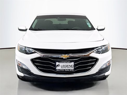 Used 2021 Chevrolet Malibu LT image 2