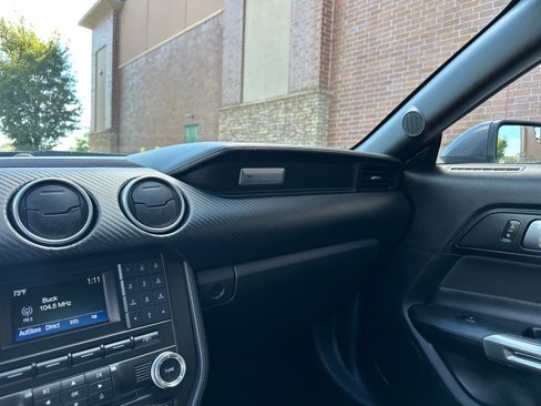 Used 2018 Ford Mustang Coupe image 21