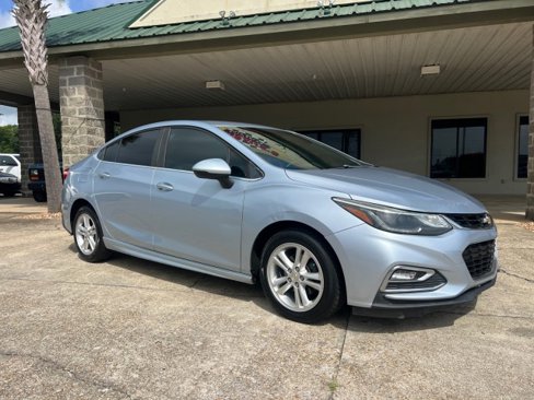 Used 2017 Chevrolet Cruze LT w/ RS Package image 2