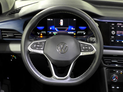 Used 2022 Volkswagen Taos SE w/ Panoramic Sunroof Package image 15