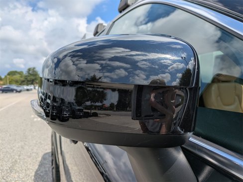 Certified 2022 Volvo XC60 B6 Inscription w/ Advanced Package image 12