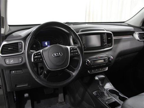 Used 2020 Kia Sorento LX w/ LX I4 Convenience Package image 6