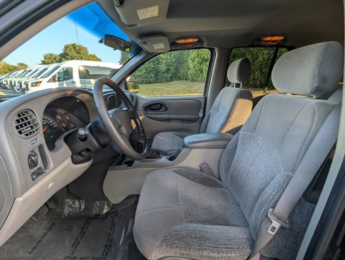 Used 2003 Chevrolet TrailBlazer LS w/ Preferred Equipment Group image 10