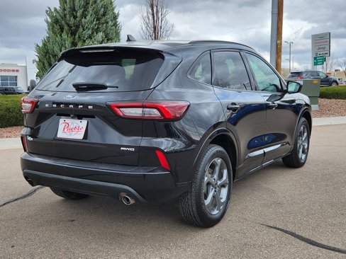 Used 2024 Ford Escape ST-Line image 3