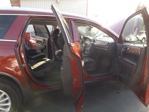Used 2011 Buick Enclave CX w/ Driver Confidence Package image 21