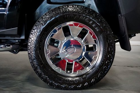 Used 2009 HUMMER H3 Alpha image 36