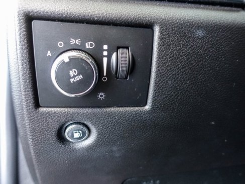 Used 2019 Jeep Grand Cherokee Limited image 29