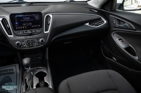 Used 2022 Chevrolet Malibu LT image 10