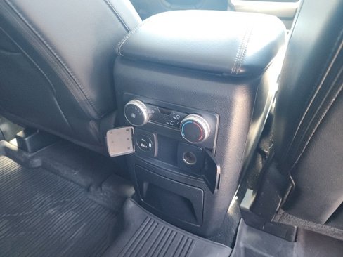 Used 2022 Ford Explorer XLT w/ Equipment Group 202A image 27