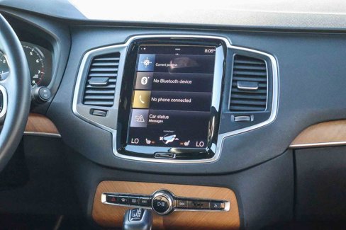 Used 2022 Volvo XC90 T6 Momentum w/ Protection Package Premier image 16