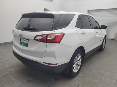 Used 2019 Chevrolet Equinox LS w/ LS Convenience Package image 9